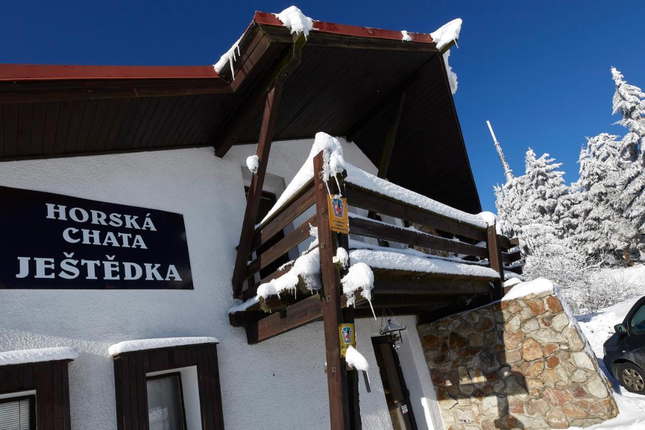 Horska Chata Jestedka Svetla pod Jestedem Exterior photo
